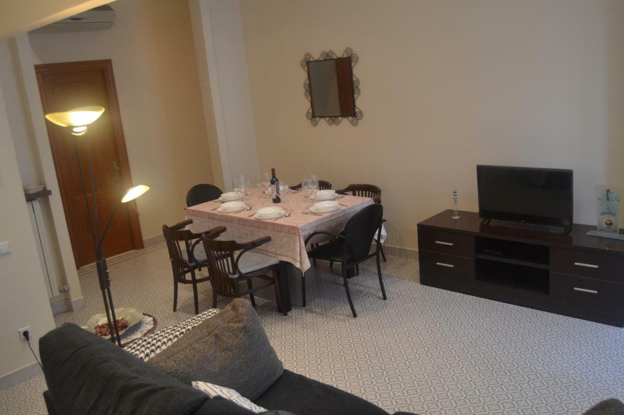 Placido Apartment Manresa Dış mekan fotoğraf